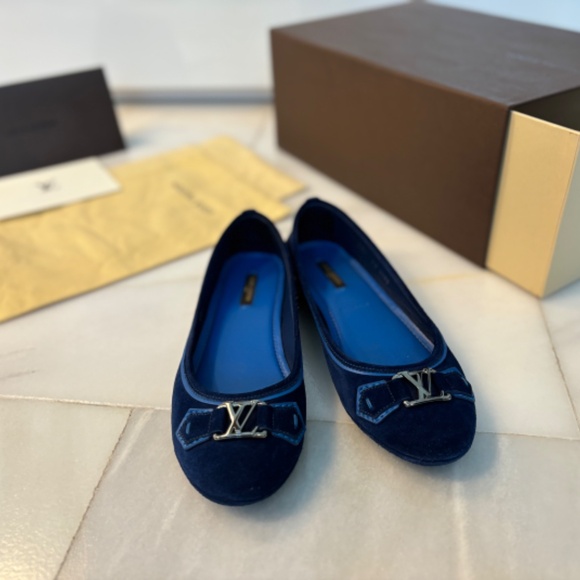 Louis Vuitton Navy Blue Ballerina Shoes - Picture 8 of 9